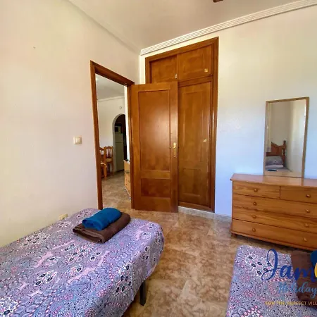 La Cinuelica, R2 Ground Floor Com Pool L188